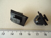 grampo-fixacao-moldura-lateral-soleira-hyundai-kia