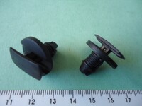 rebite-fixacao-parabarro-forro-capo-peugeot-citroen